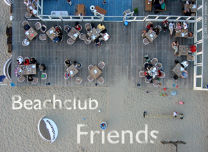 Zuiderstrand ter hoogte van Beachclub Friends